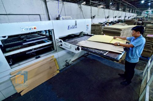 nha-may-24